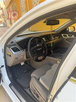 جنسس G80
